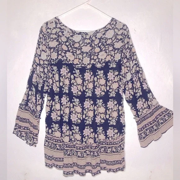 American Eagle Outfitters Dark Floral boho Grunge Tunic Top Blouse Size Medium - Picture 2 of 7